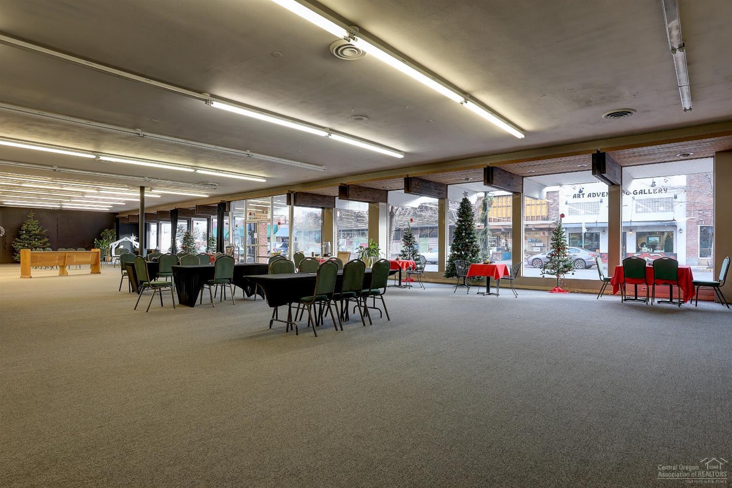 Palmain - Commercial Sale