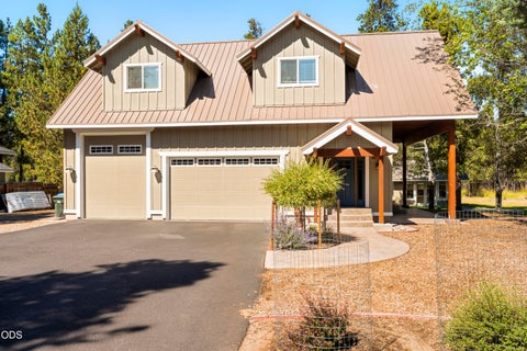 Photo of 55377 Big River Drive, Bend, OR 97707 (MLS # 220228506)