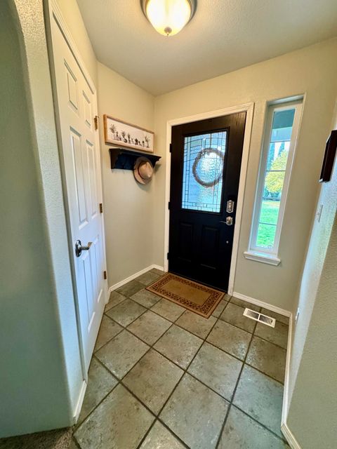 Tiny photo for 197 Jo Creek Place, Merlin, OR 97532 (MLS # 220212368)