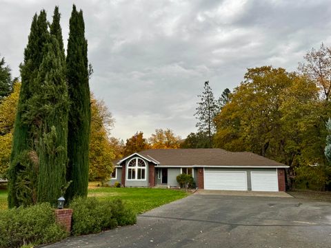 Tiny photo for 197 Jo Creek Place, Merlin, OR 97532 (MLS # 220212368)