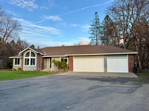 Tiny photo for 197 Jo Creek Place, Merlin, OR 97532 (MLS # 220212368)