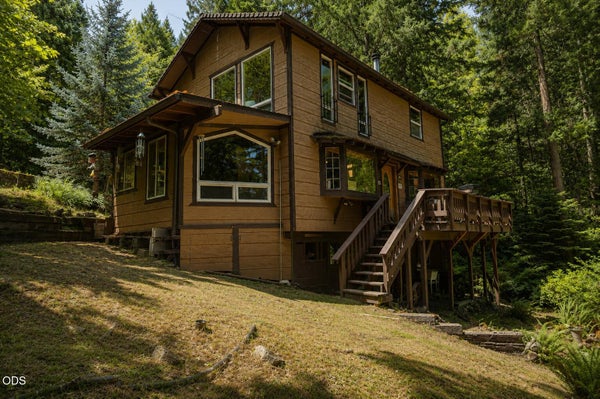 3727 COYOTE CREEK RD, WOLF CREEK, OR 97497 - Image d0bbf6ac76648a7285da05ab1e9c275d/2907711186