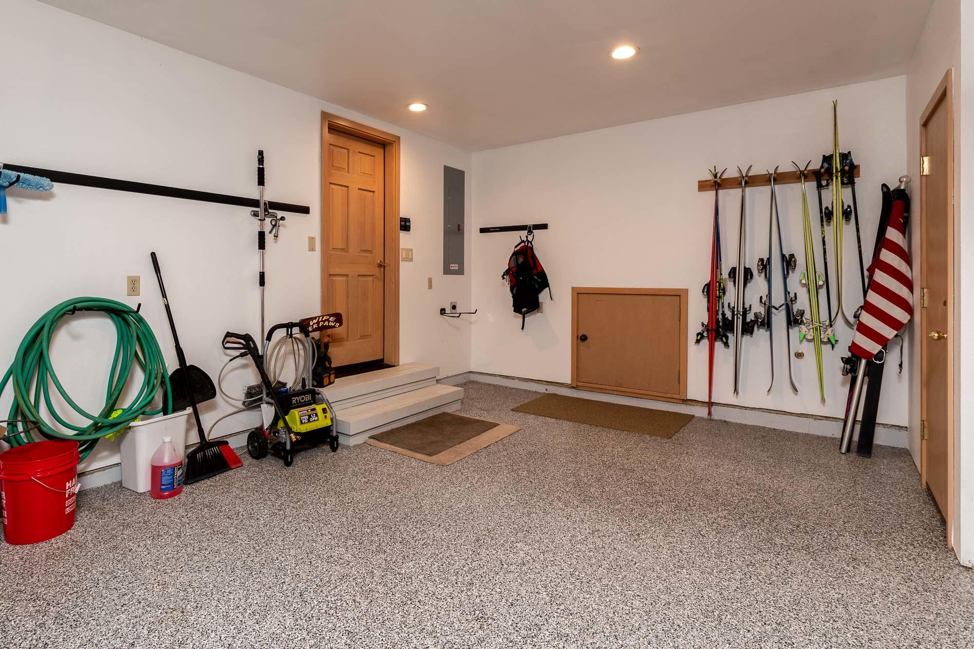 Fairway Point Villag - Residential