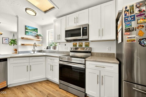 Tiny photo for 6577 Adams Road, Talent, OR 97540 (MLS # 220226306)
