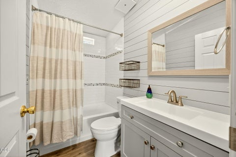 Tiny photo for 6577 Adams Road, Talent, OR 97540 (MLS # 220226306)