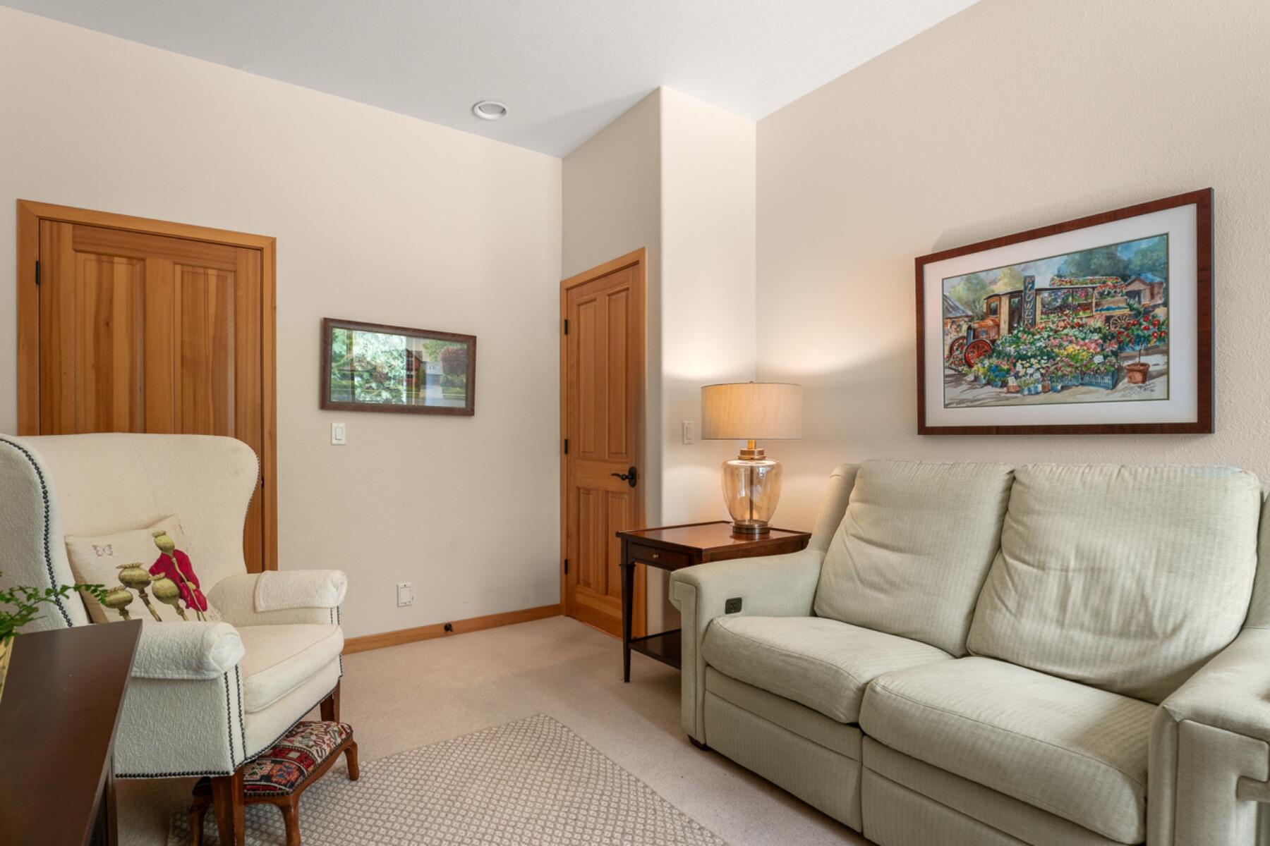 Broken Top - Residential