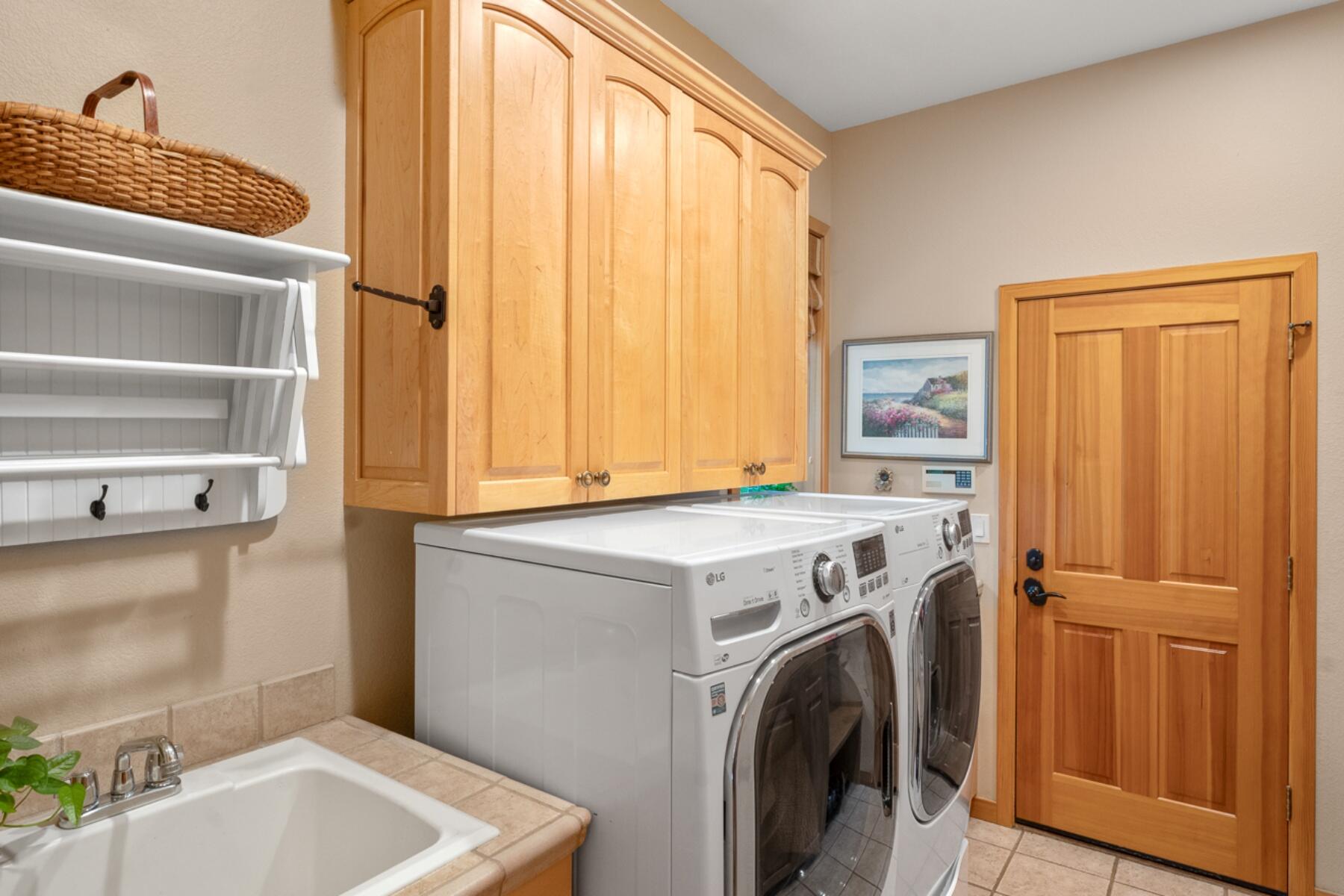 Broken Top - Residential