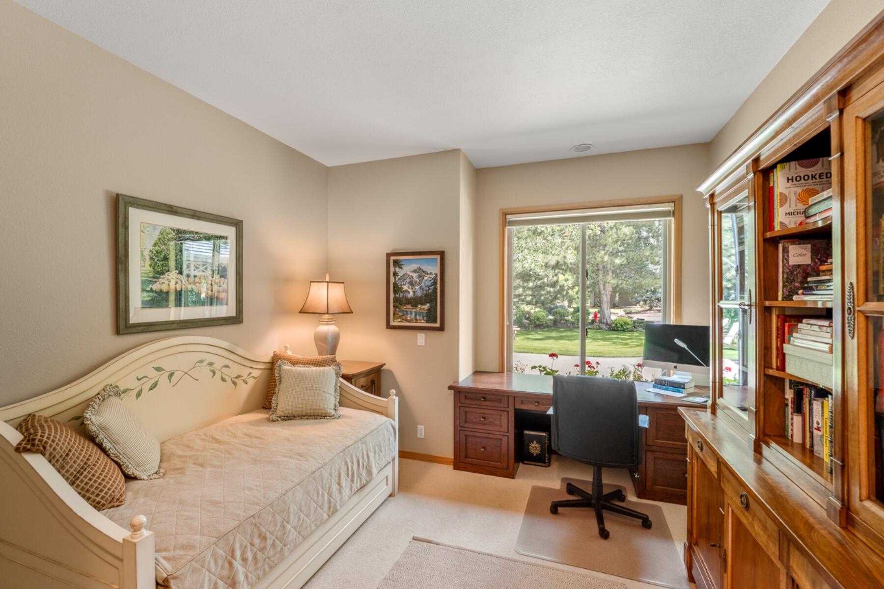 Broken Top - Residential