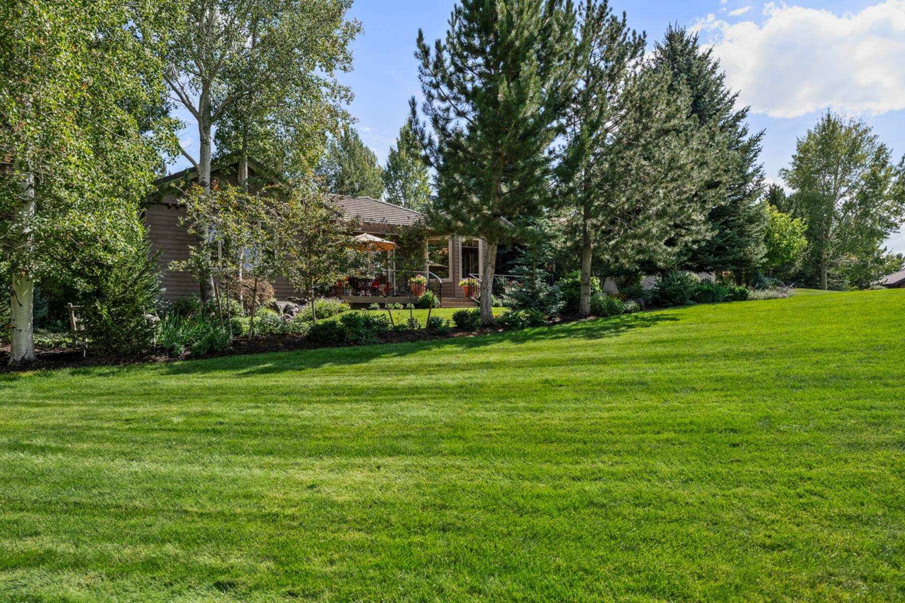 Broken Top - Residential