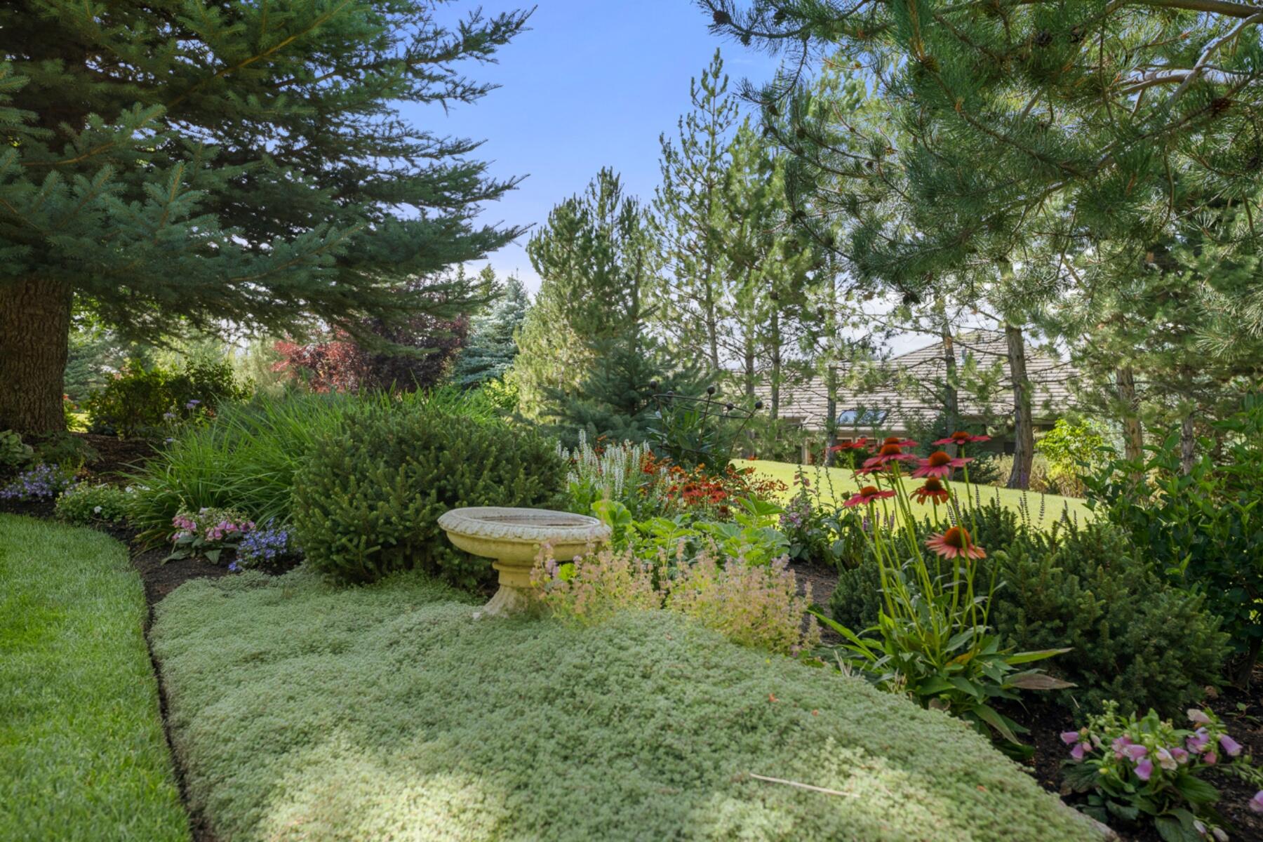 Broken Top - Residential