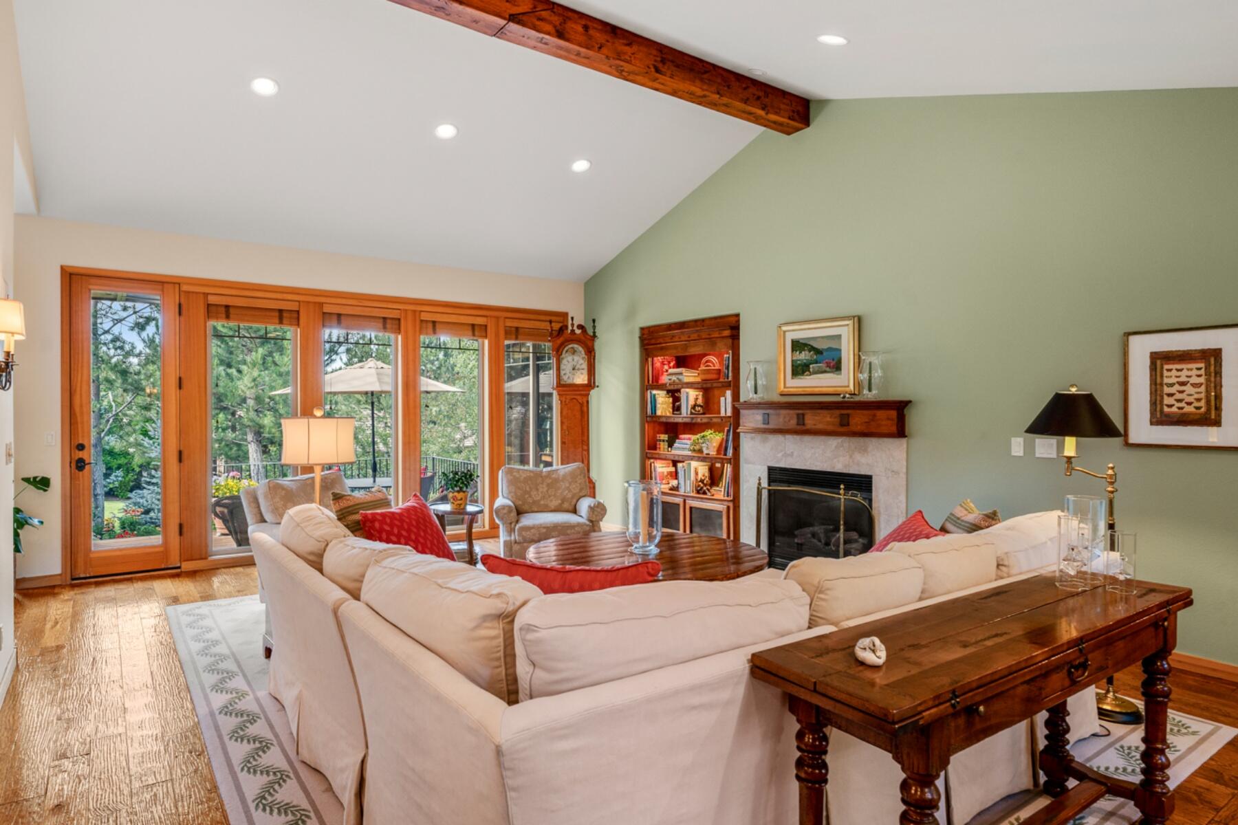 Broken Top - Residential