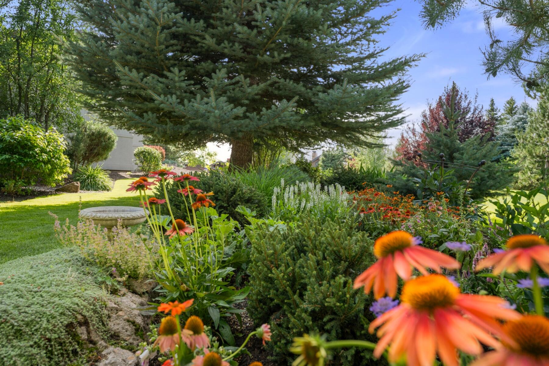 Broken Top - Residential