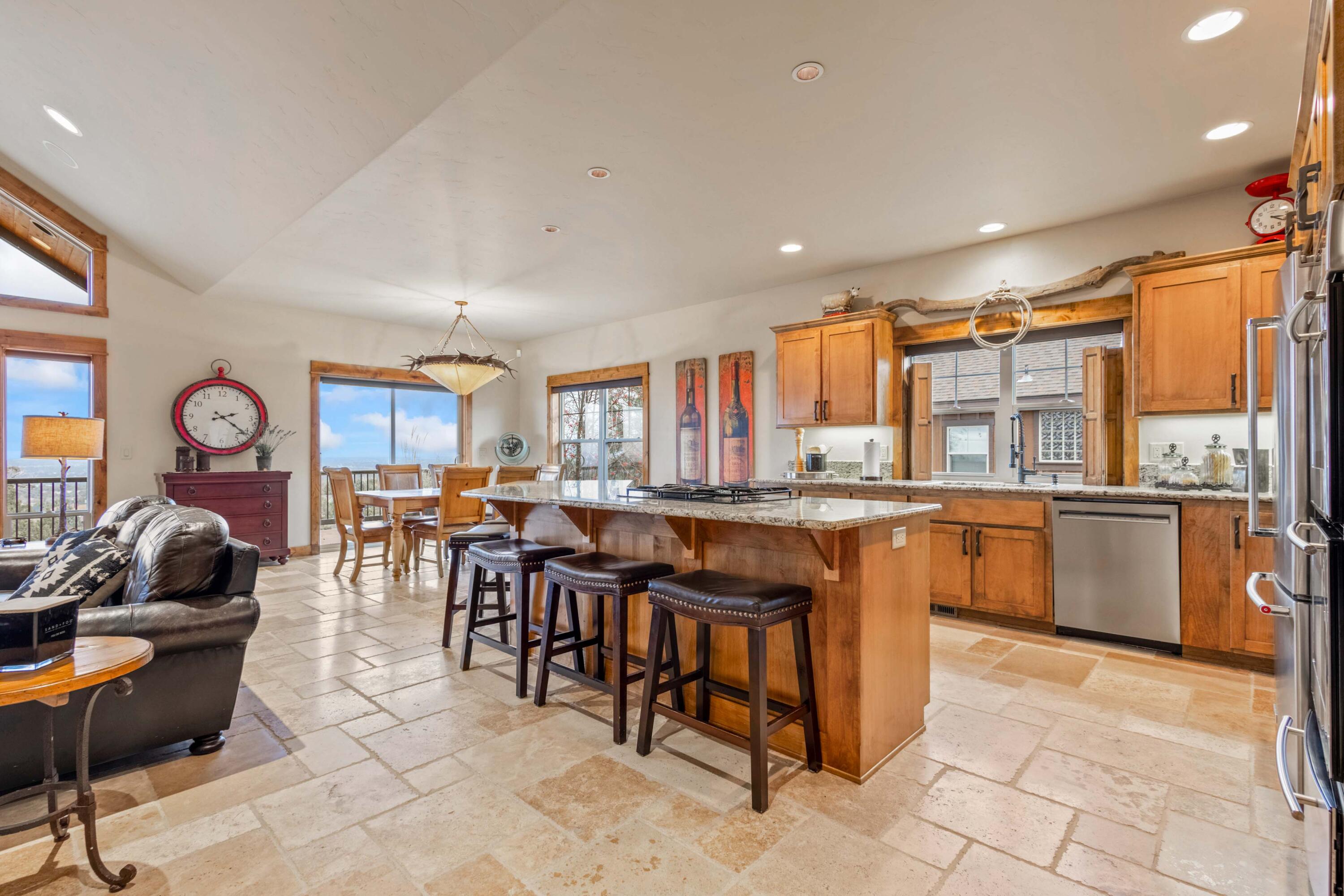 Ridge At Eagle Crest - Residential