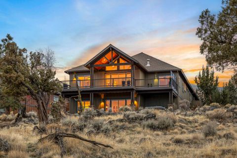 Tiny photo for 360 Vista Rim Drive, Redmond, OR 97756 (MLS # 220212692)