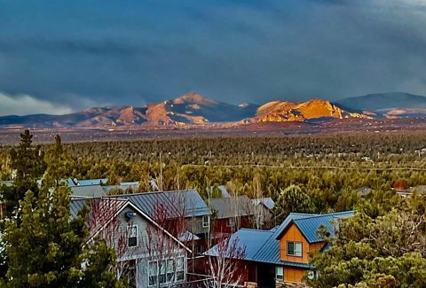 Tiny photo for 360 Vista Rim Drive, Redmond, OR 97756 (MLS # 220212692)