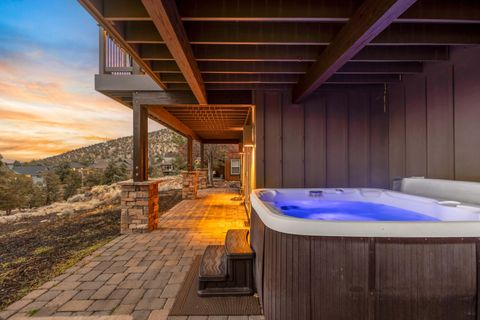 Tiny photo for 360 Vista Rim Drive, Redmond, OR 97756 (MLS # 220212692)