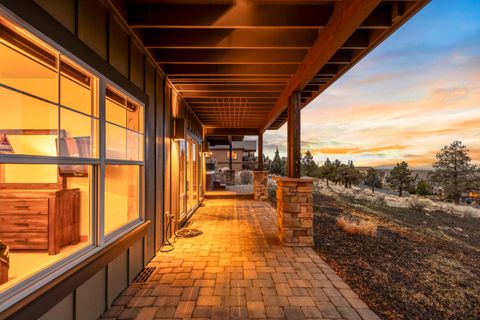 Tiny photo for 360 Vista Rim Drive, Redmond, OR 97756 (MLS # 220212692)