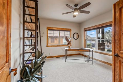 Tiny photo for 360 Vista Rim Drive, Redmond, OR 97756 (MLS # 220212692)