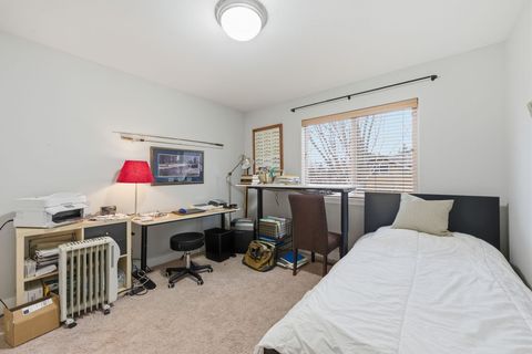 Tiny photo for 20531 Rolen Avenue, Bend, OR 97702 (MLS # 220213366)