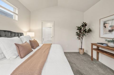 Tiny photo for 212 Willow Way, Talent, OR 97540 (MLS # 220211960)