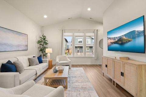 Tiny photo for 212 Willow Way, Talent, OR 97540 (MLS # 220211960)