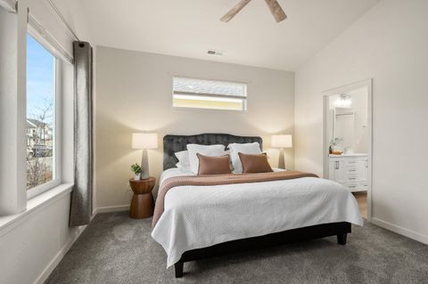 Tiny photo for 212 Willow Way, Talent, OR 97540 (MLS # 220211960)