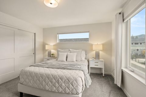 Tiny photo for 212 Willow Way, Talent, OR 97540 (MLS # 220211960)