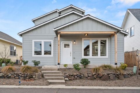 Photo of 212 Willow Way, Talent, OR 97540 (MLS # 220211960)