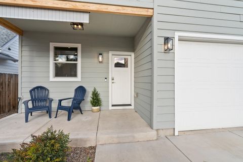 Tiny photo for 212 Willow Way, Talent, OR 97540 (MLS # 220211960)
