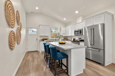 Tiny photo for 212 Willow Way, Talent, OR 97540 (MLS # 220211960)