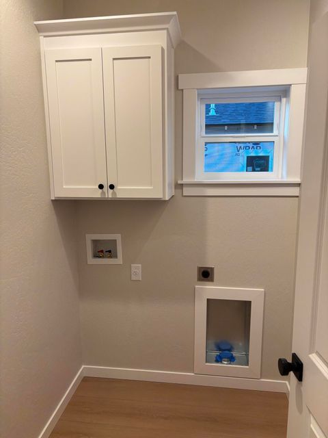 Tiny photo for 3715 Ford Drive, Medford, OR 97504 (MLS # 220212565)