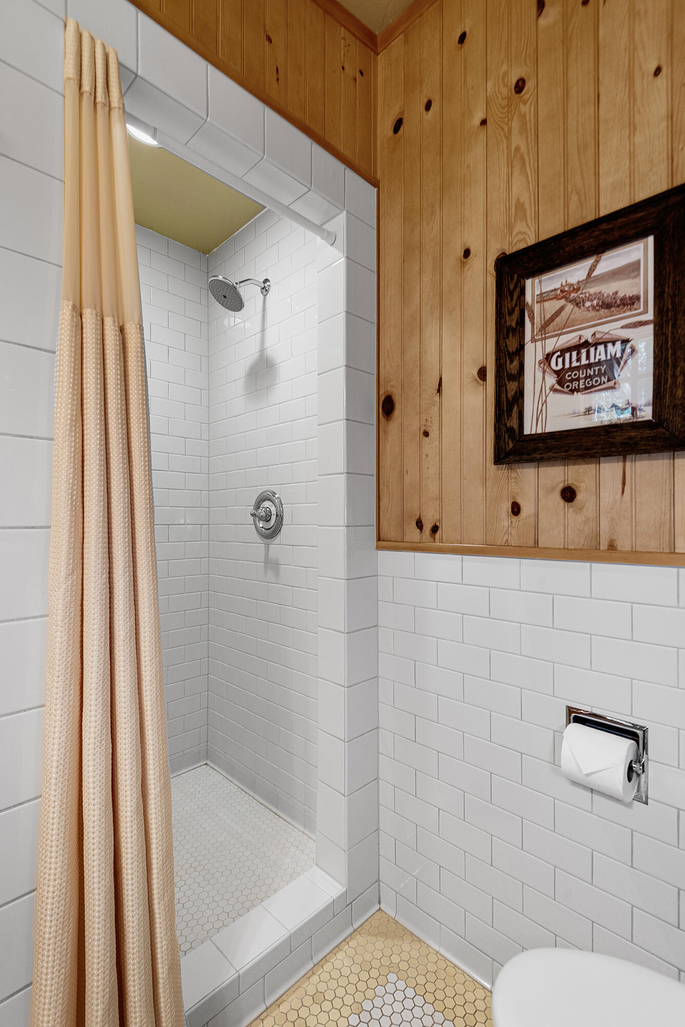 Lake Creek Lodge - Residential