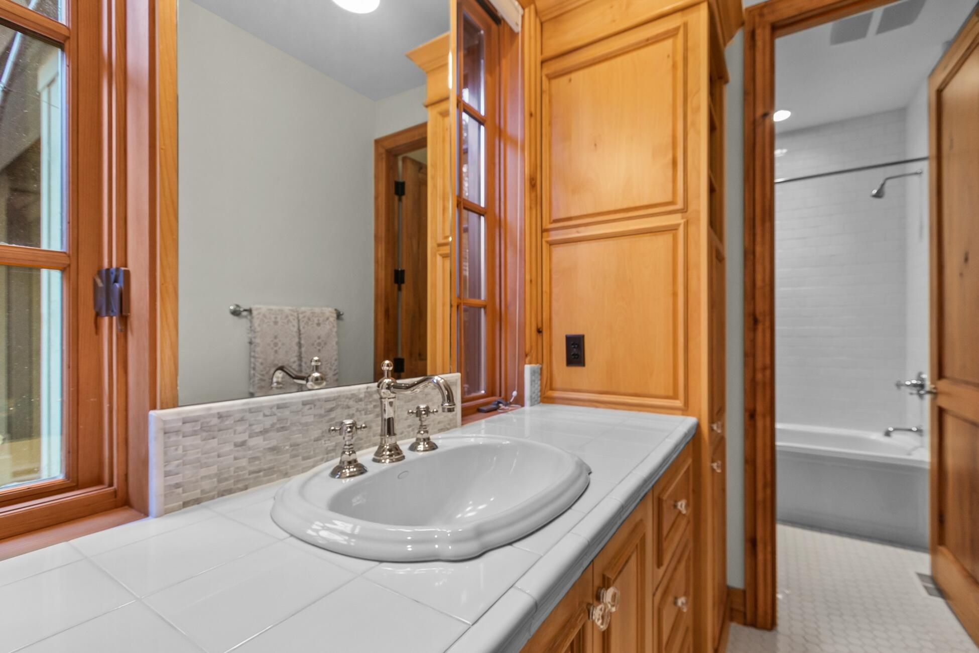 Broken Top - Residential