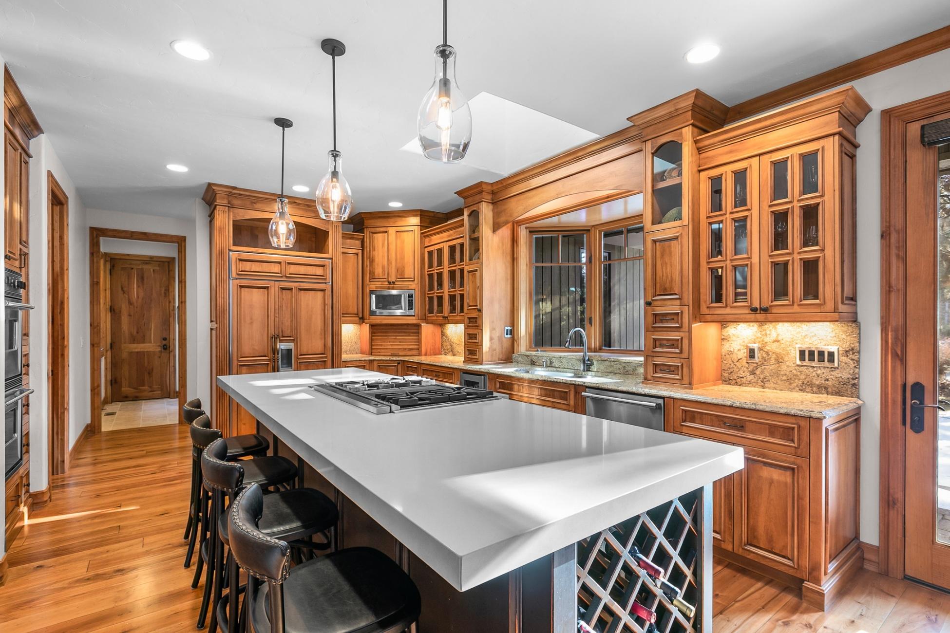 Broken Top - Residential