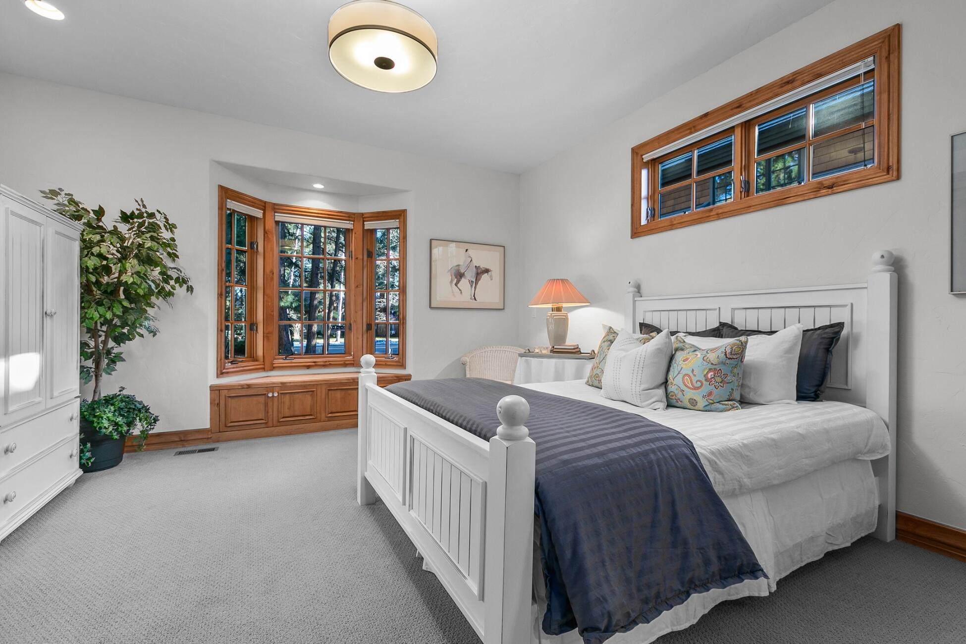 Broken Top - Residential