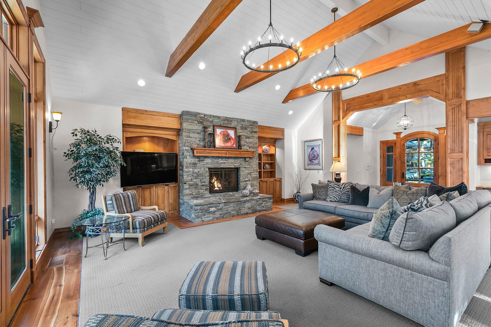 Broken Top - Residential