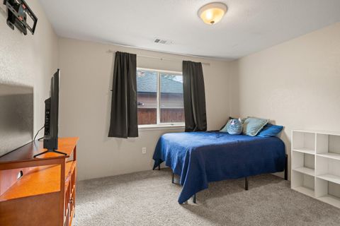 Tiny photo for 570 Bachand Circle, Central Point, OR 97502 (MLS # 220210309)