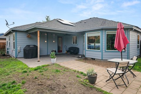 Tiny photo for 570 Bachand Circle, Central Point, OR 97502 (MLS # 220210309)