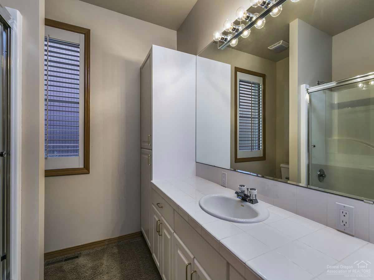 Broken Top - Residential