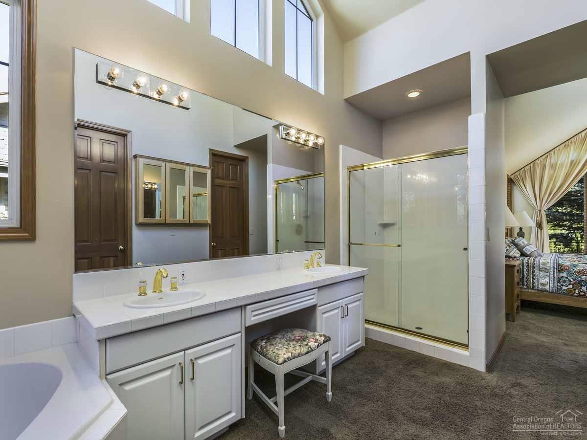 Broken Top - Residential