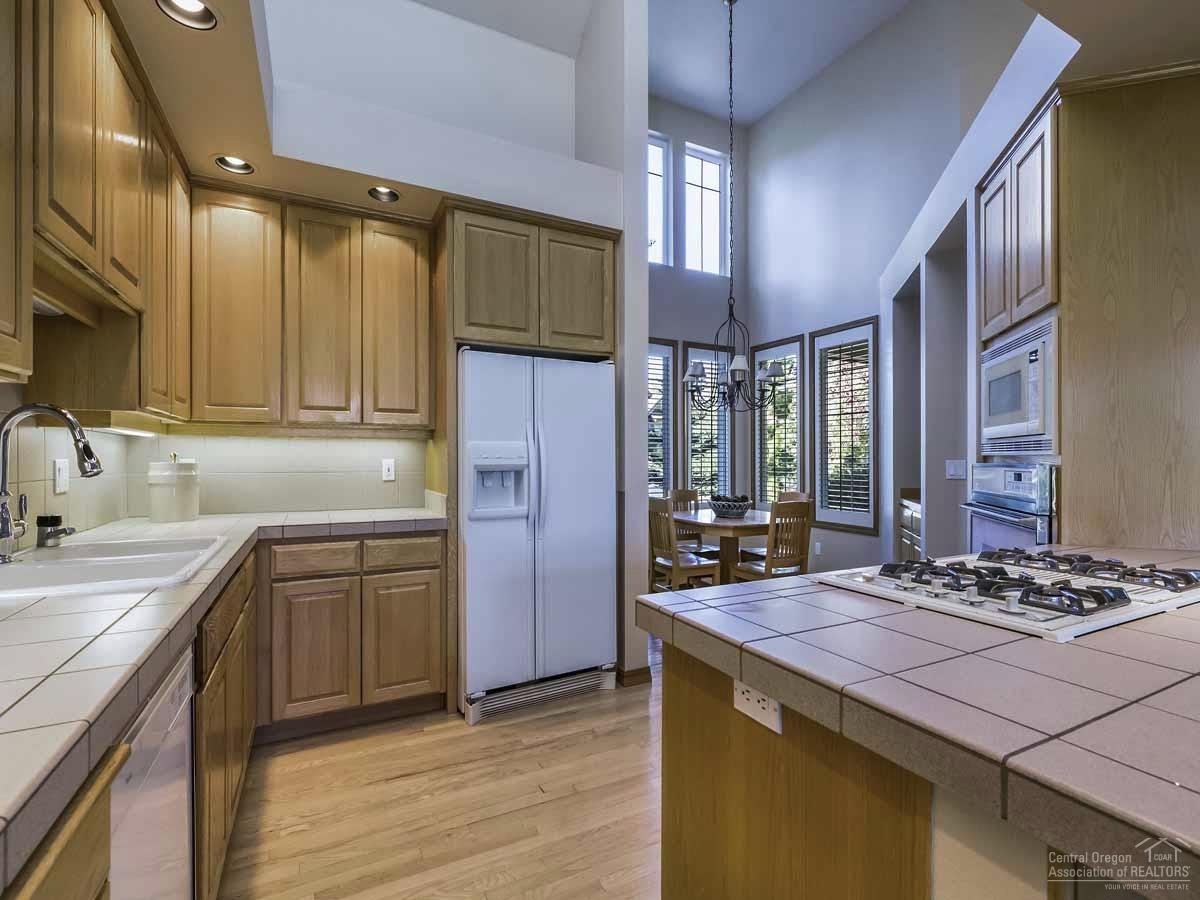 Broken Top - Residential