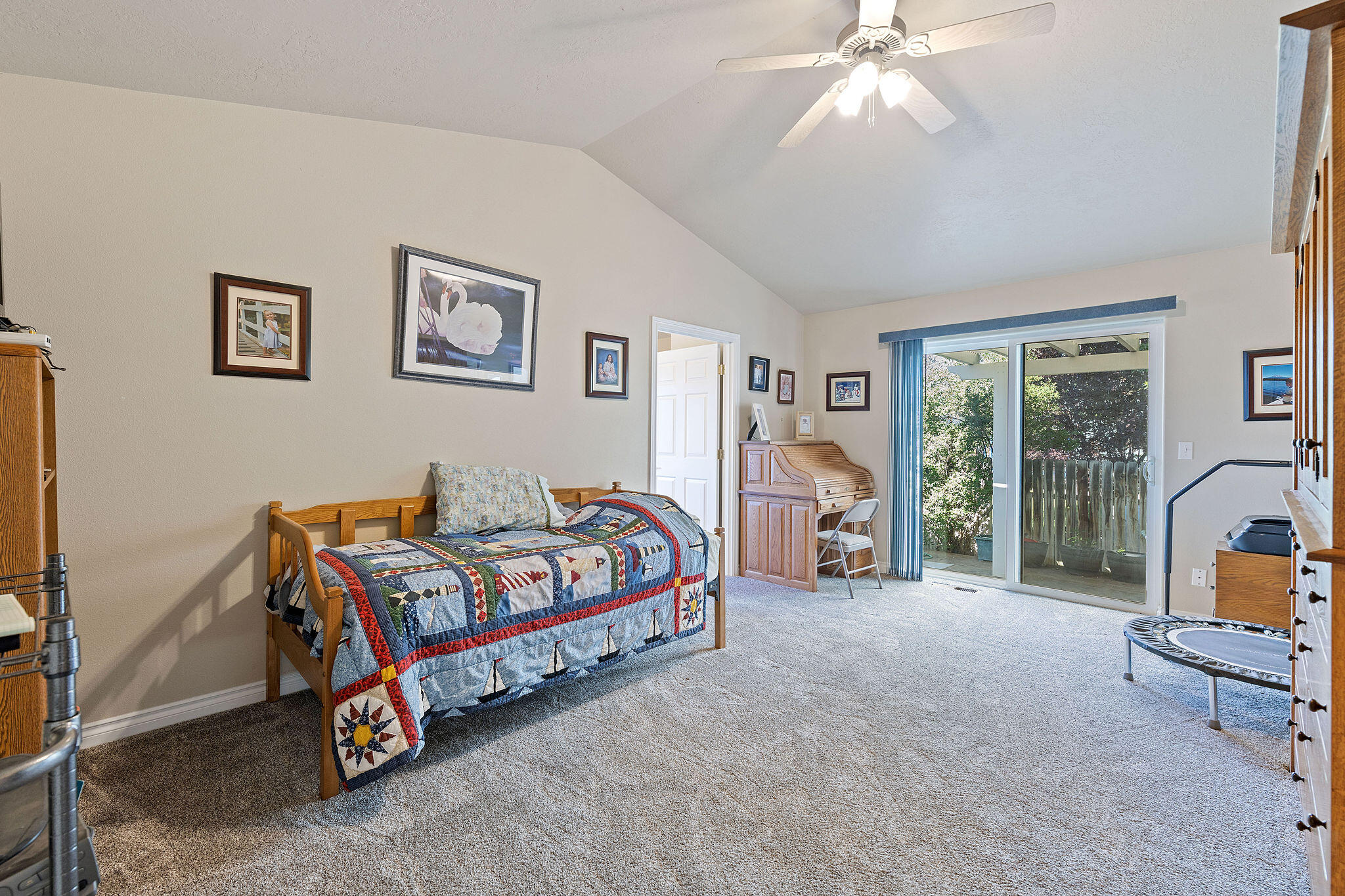 Three Pines - Residential