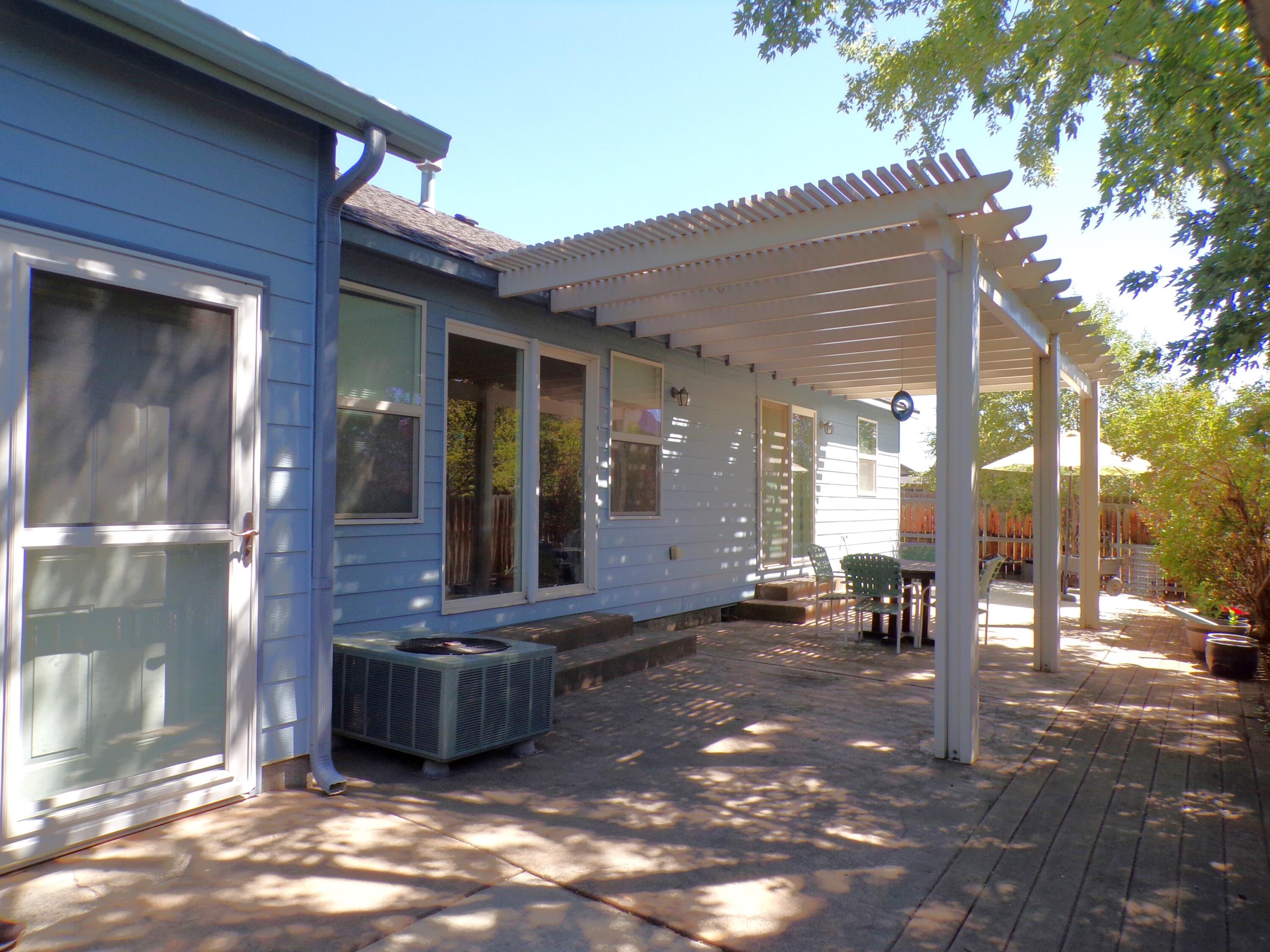 Three Pines - Residential