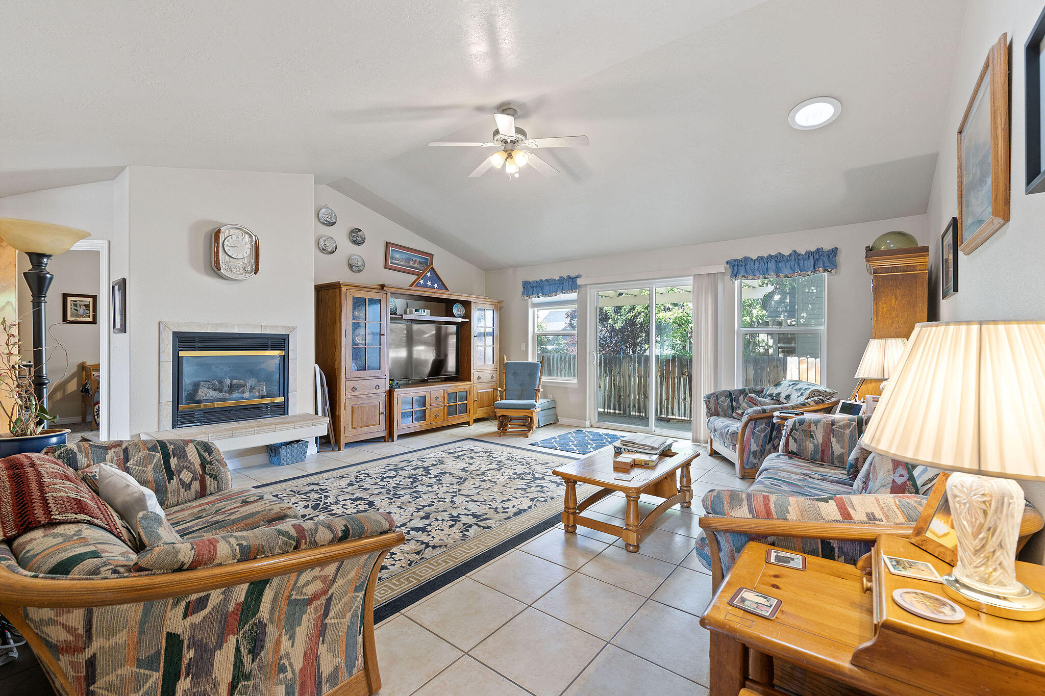 Three Pines - Residential