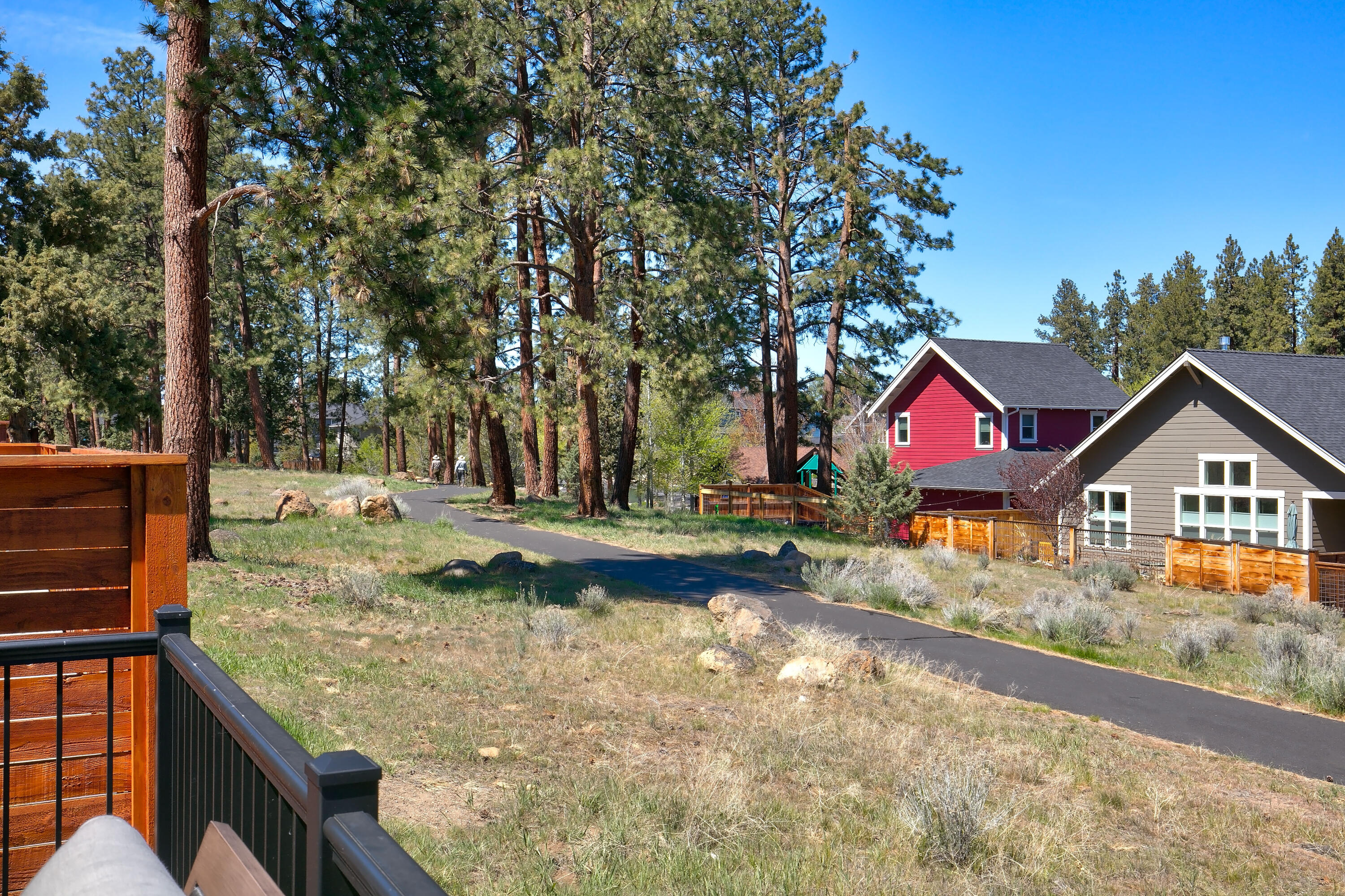 SaddleStone - Residential