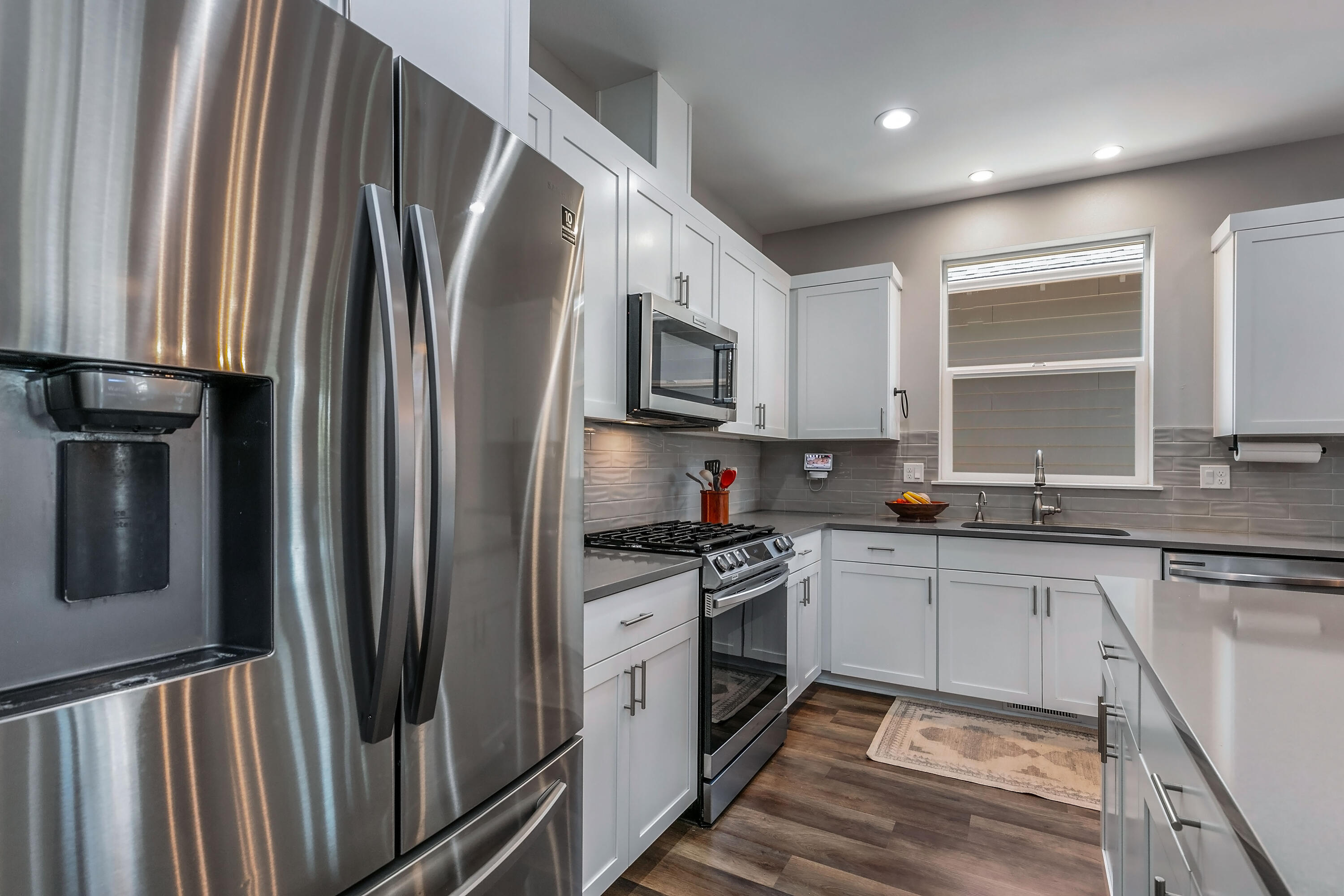 SaddleStone - Residential