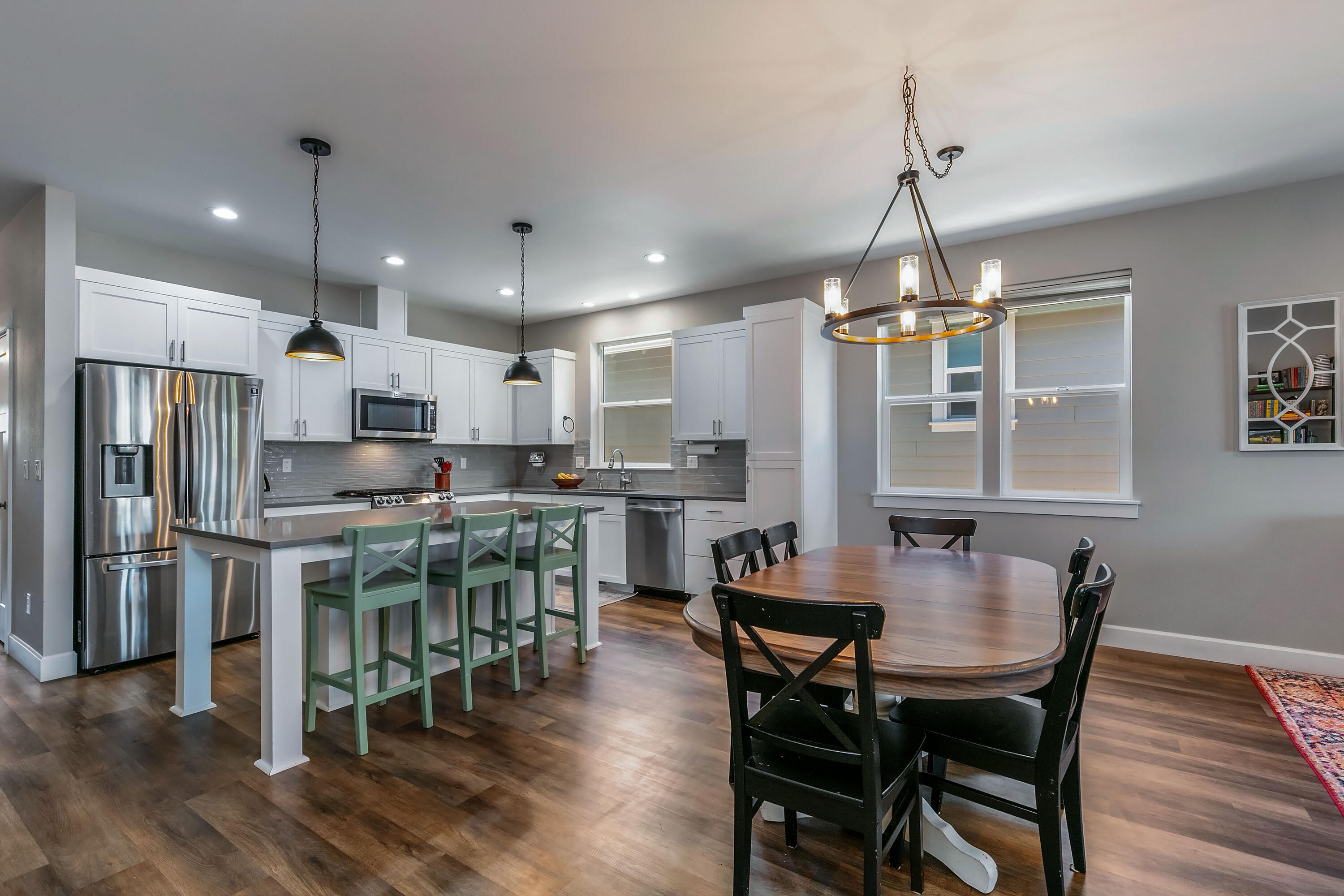 SaddleStone - Residential