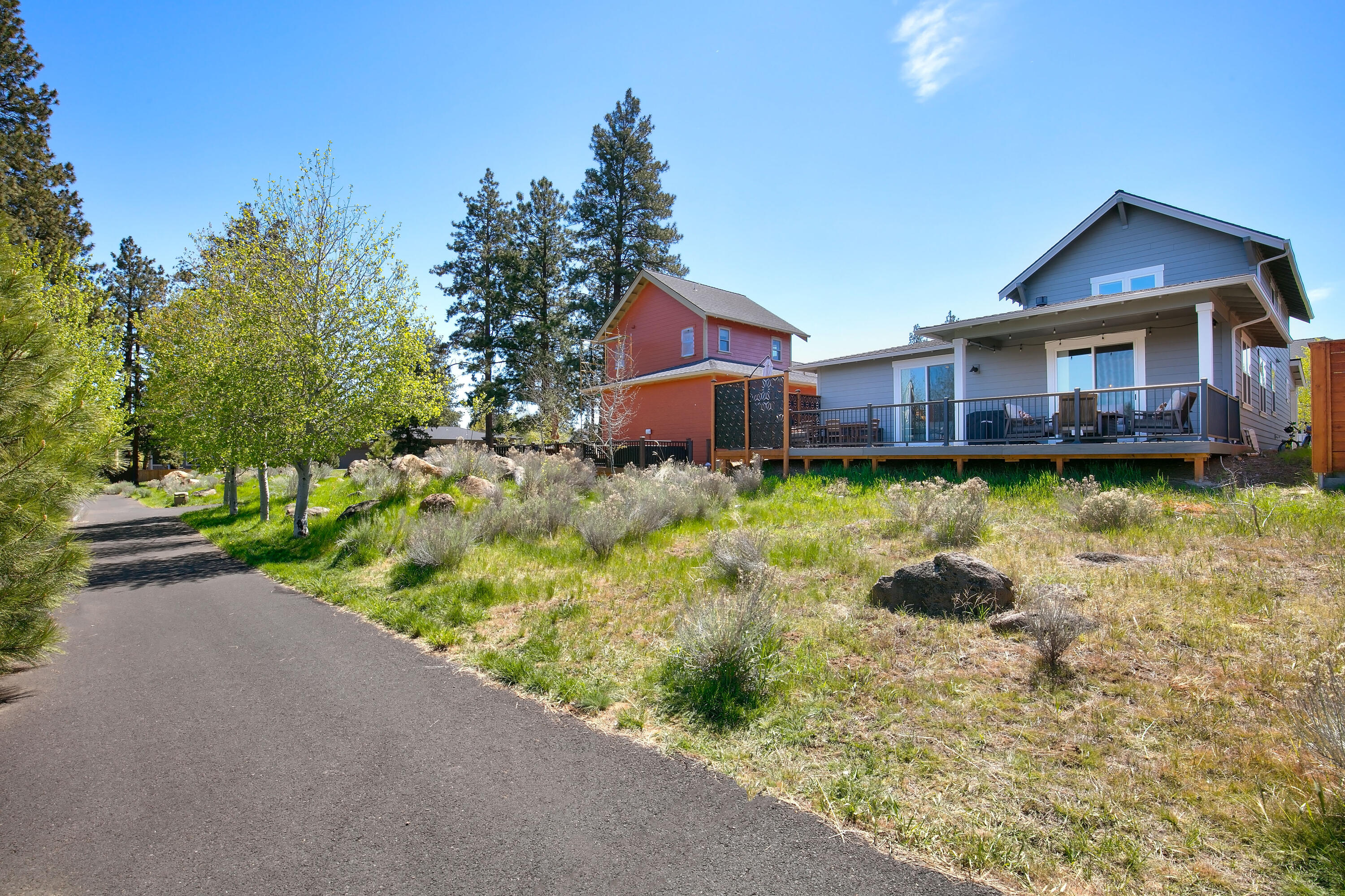 SaddleStone - Residential