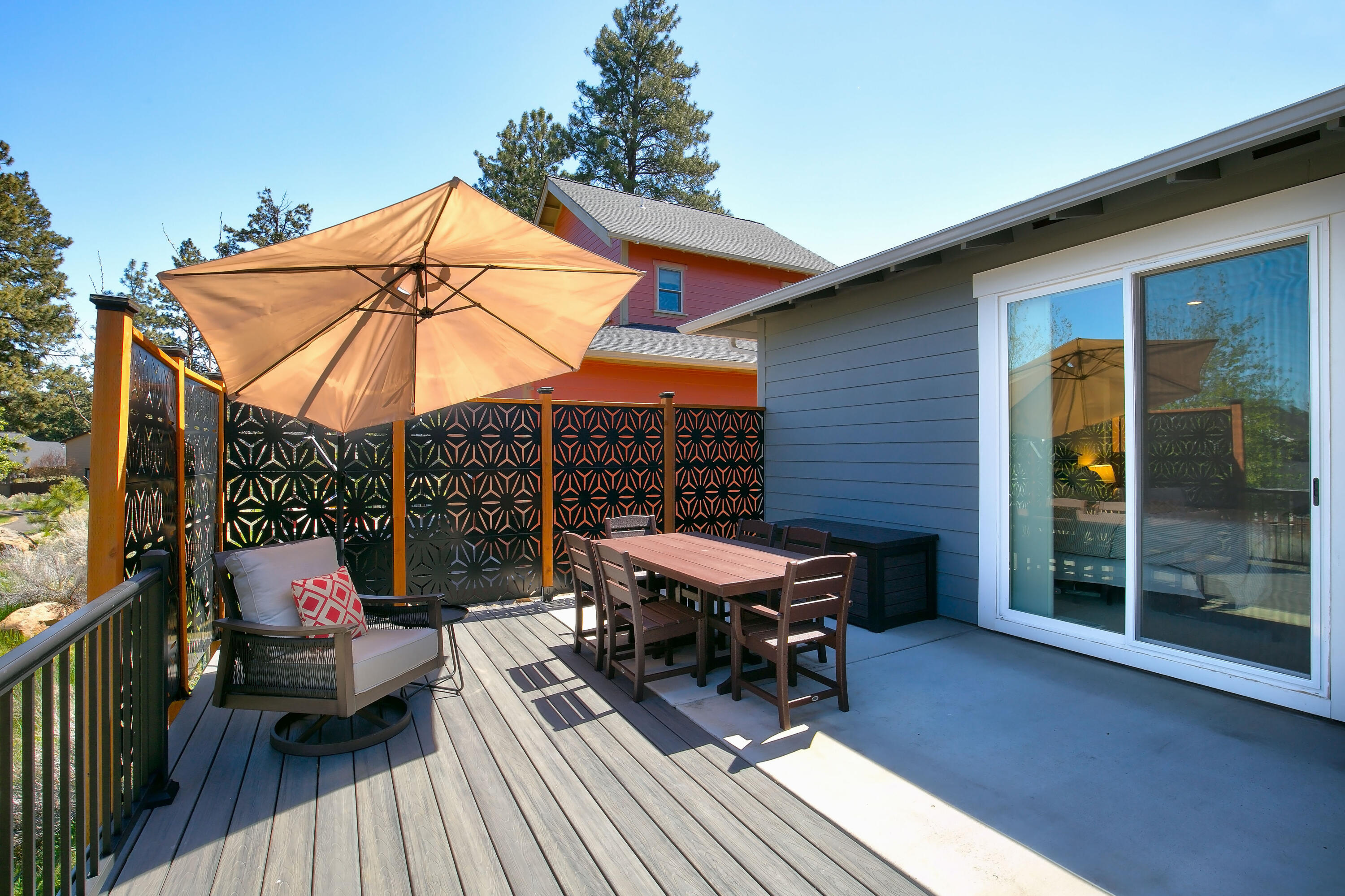 SaddleStone - Residential