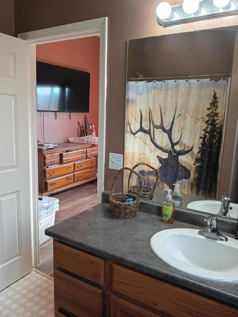 Tiny photo for 5594 Kellal Lane, Klamath Falls, OR 97603 (MLS # 220214836)
